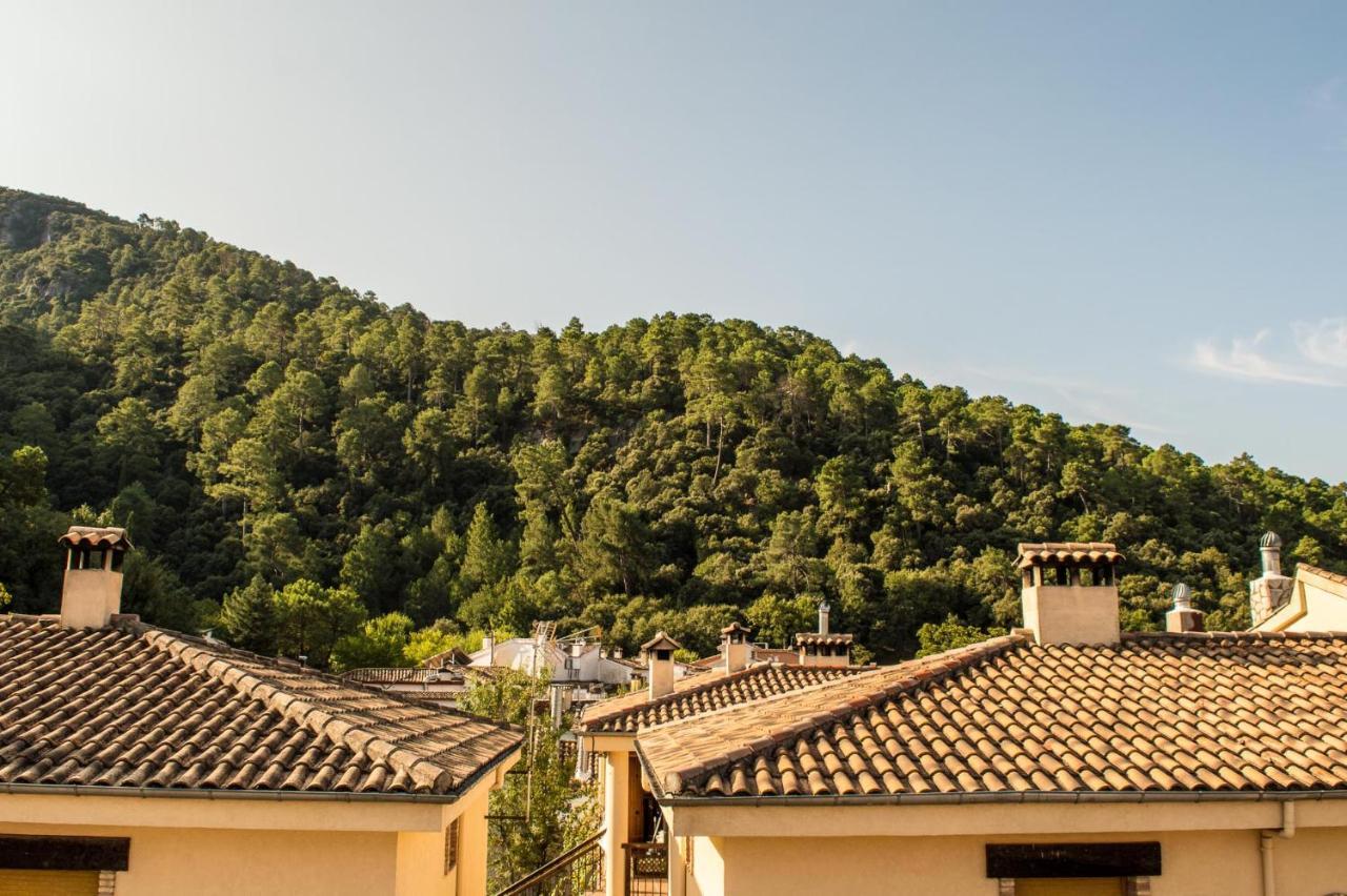 Apartamentos Capricho Del Valle Arroyo Frio Exteriör bild